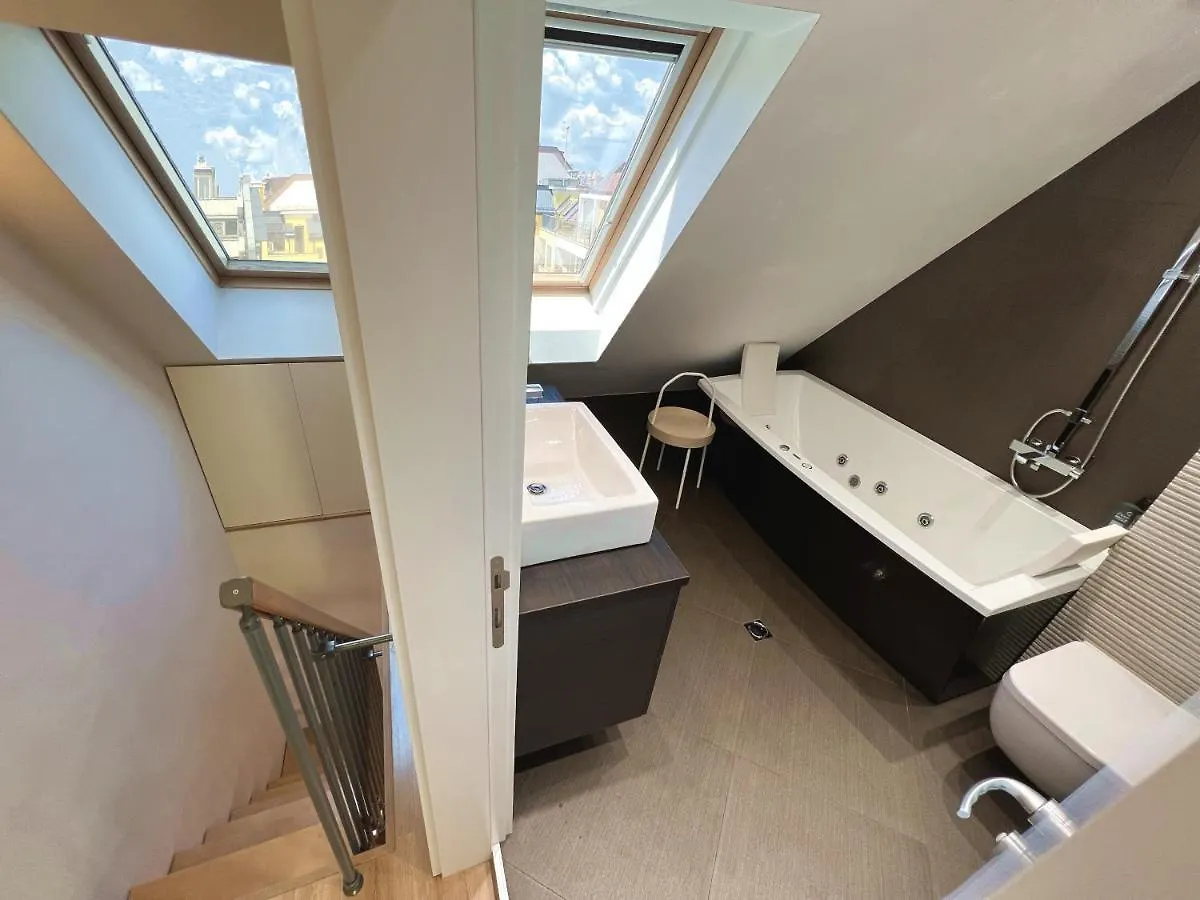 Unique Luxurious Jacuzzi Penthouse Duplex In City Center! 2 Baths! Free Parking! Sofya 0*,