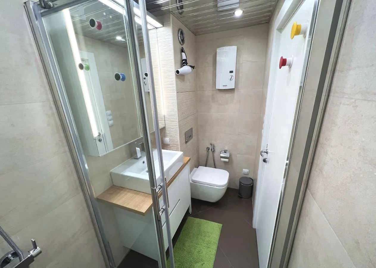 דירה סופיה Unique Luxurious Jacuzzi Penthouse Duplex In City Center! 2 Baths! Free Parking!