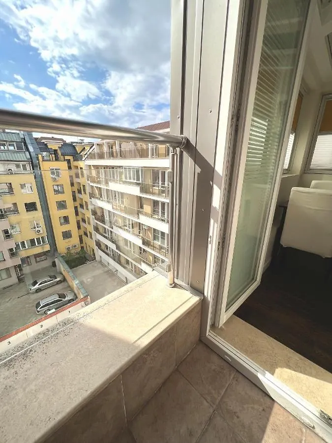 Unique Luxurious Jacuzzi Penthouse Duplex In City Center! 2 Baths! Free Parking! Sofia
