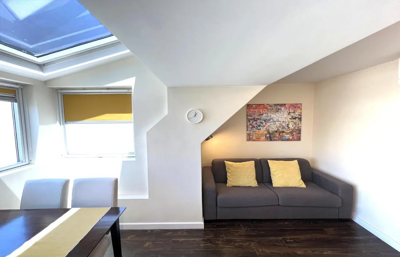 Unique Luxurious Jacuzzi Penthouse Duplex In City Center! 2 Baths! Free Parking! Sofia 0*,
